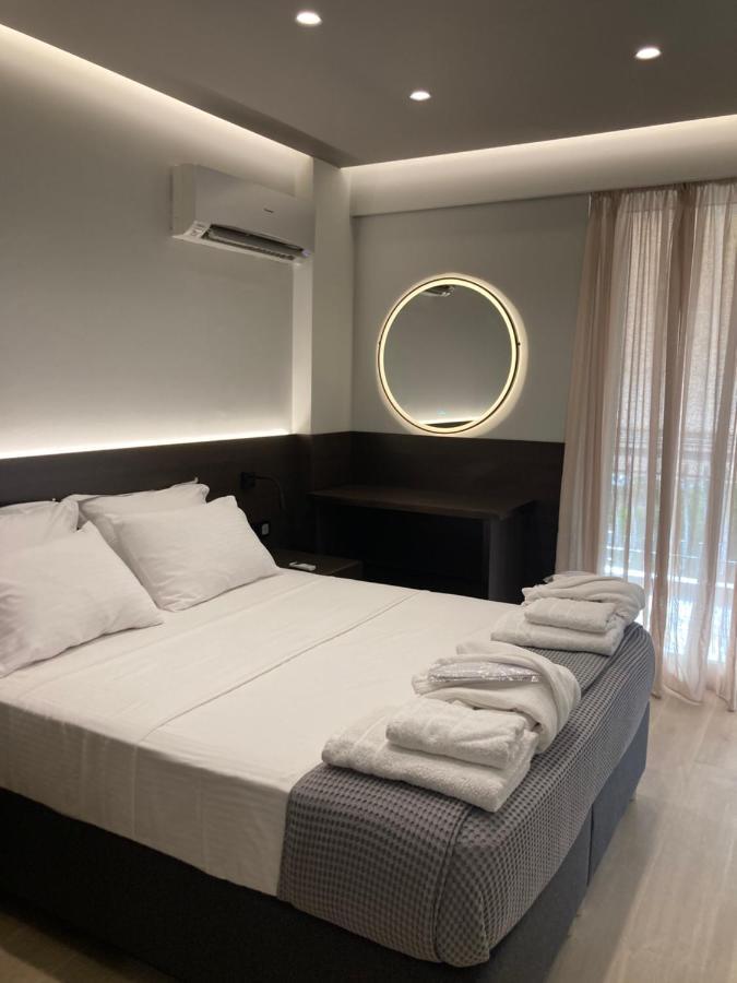 Amazing Seafront Apartment Athens Riviera Exterior photo